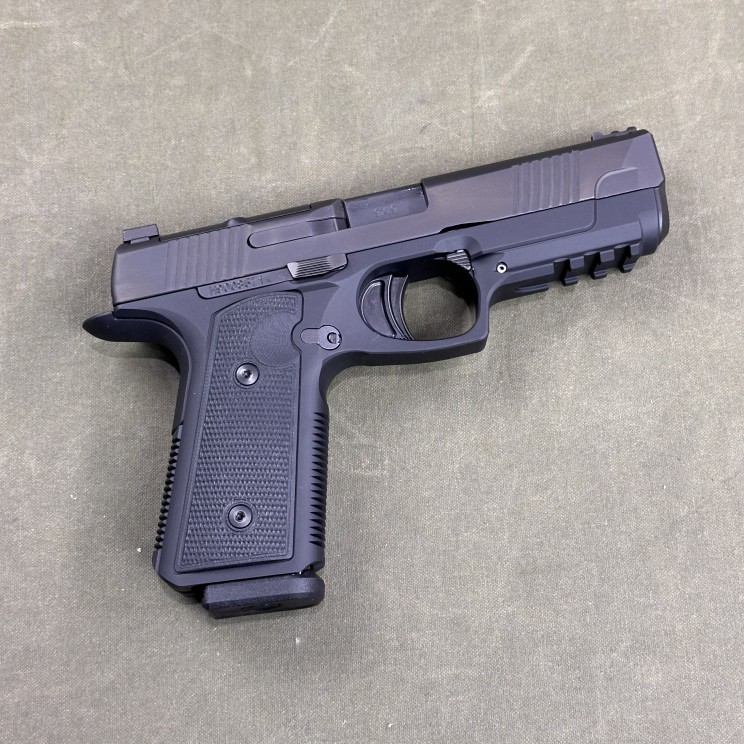 Daniel Defense H9 Compact 9mm Daniel Defense H9 Compact 9mm